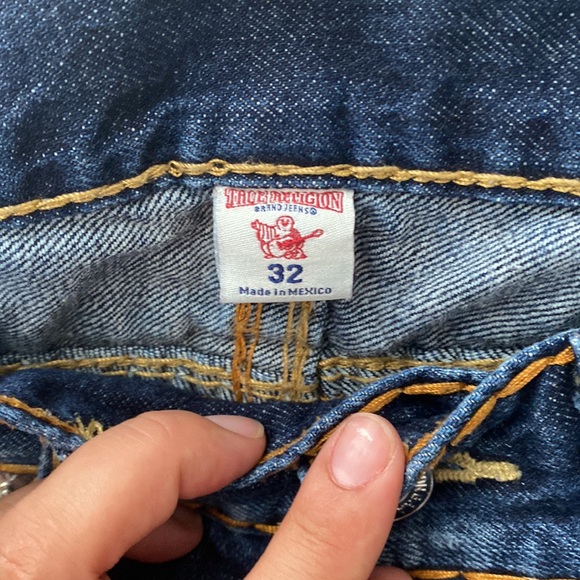 Read - Picture 3 of 3